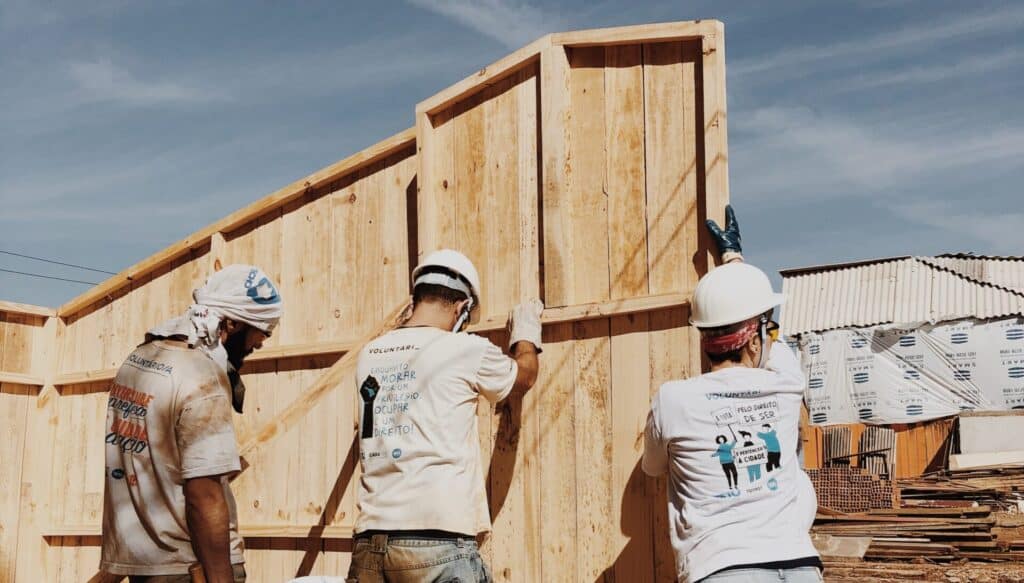 Find your fence panel fitting services in Cardiff