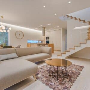 Pros and Cons Of TV Mirrors